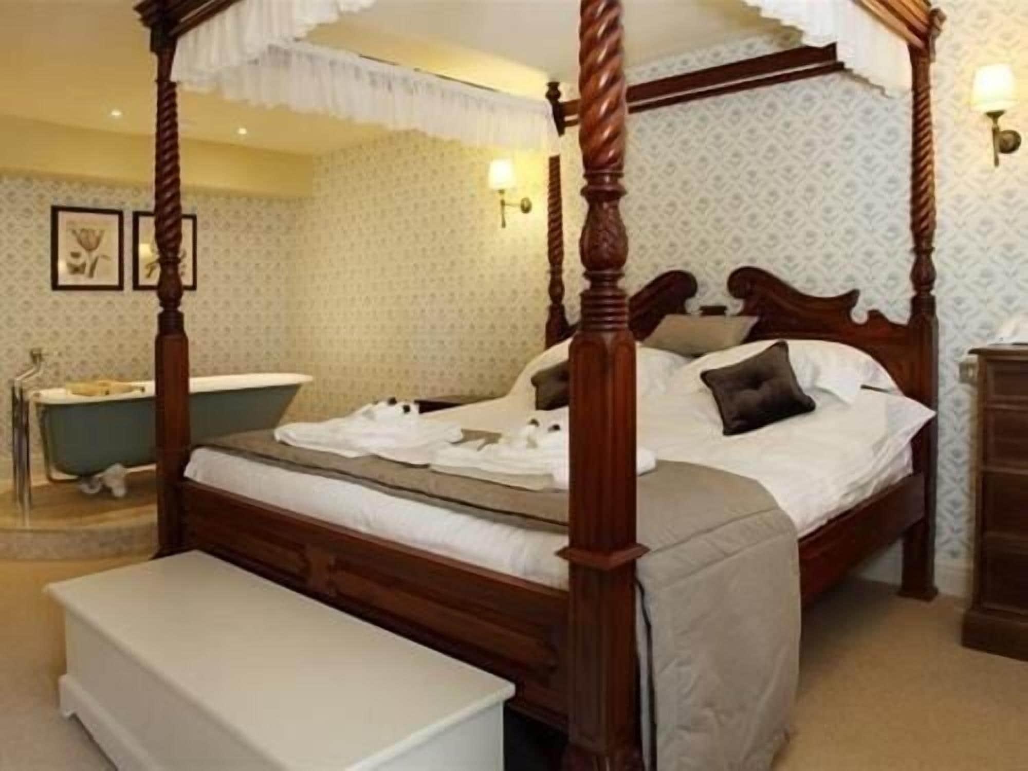 The George Inn Hatherleigh Экстерьер фото