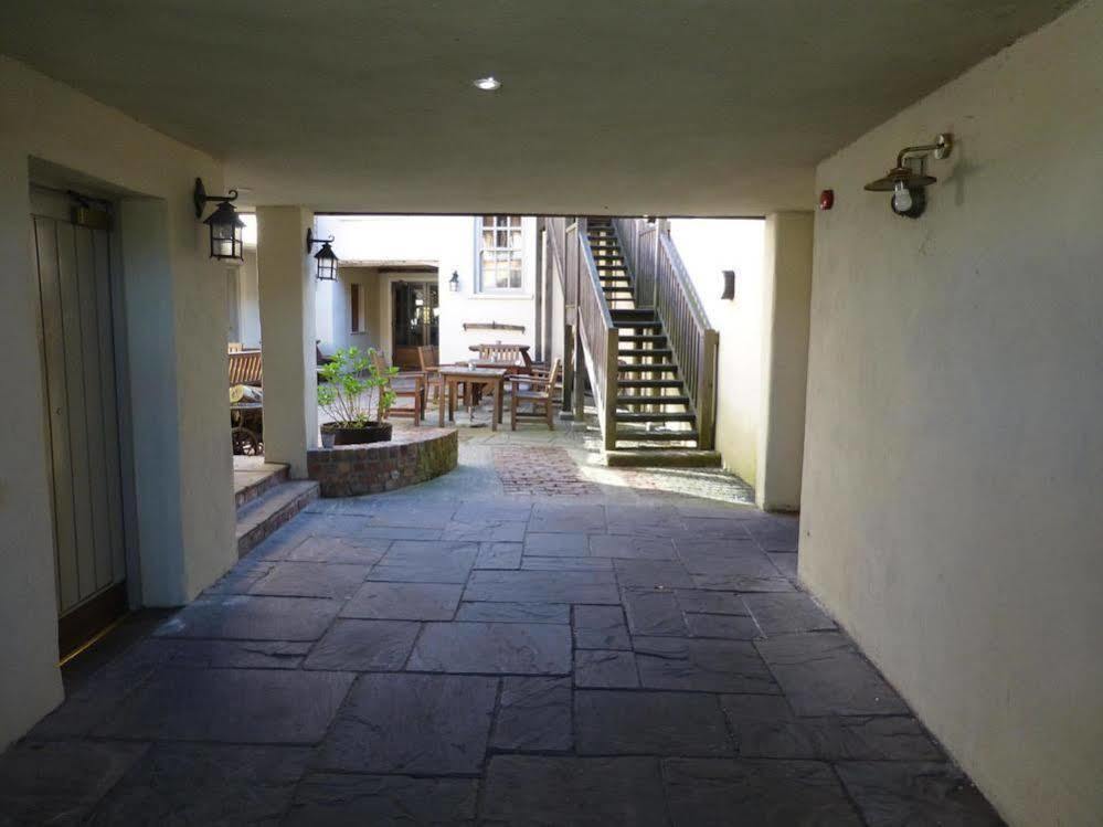 The George Inn Hatherleigh Экстерьер фото